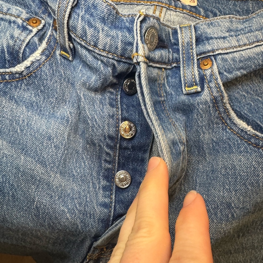 Levi’s Ribcage Straight Ankle Jeans - Picture 4 of 8